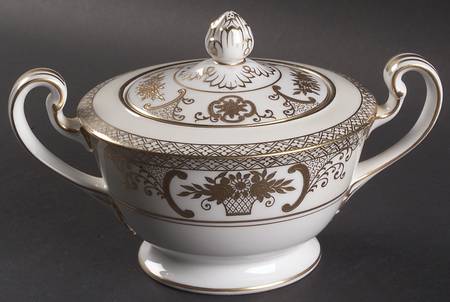 5567 Sugar Bowl & Lid