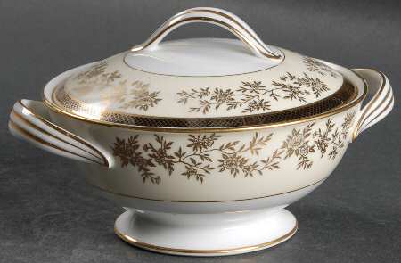 5586 Sugar Bowl & Lid