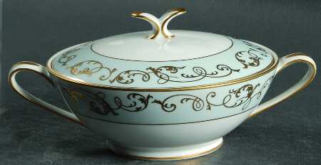 5587 Sugar Bowl & Lid