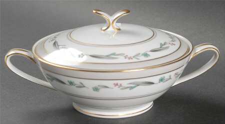 5695 Sugar Bowl & Lid
