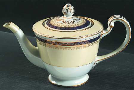 6449 Teapot & Lid