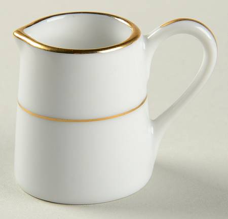 7050 Individual Creamer