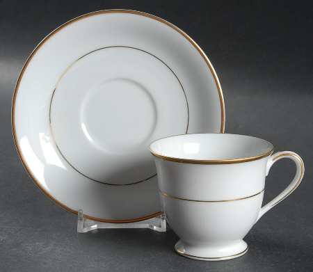 7050 Footed Demitasse Cup & Saucer Set