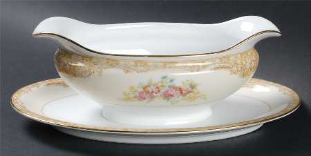 98846 Gravy Boat with Attached Underplate