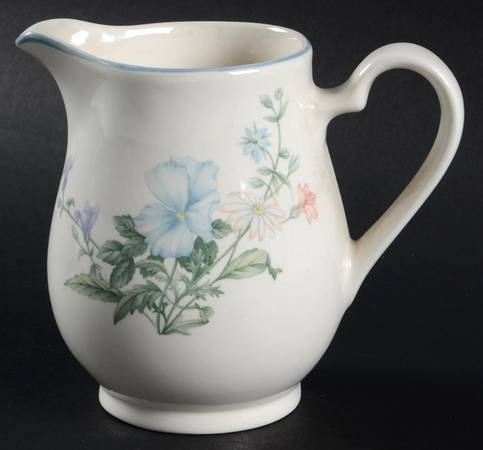 Abbotswood Creamer
