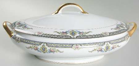 Aberdeen (Older) Oval Covered Vegetable