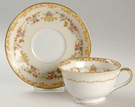 Aberdale Footed Cup & Saucer Set