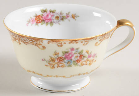 Acton Footed Cup