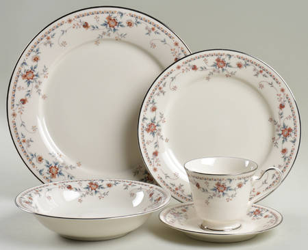 Adagio 40 Piece Set
