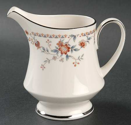Adagio Creamer