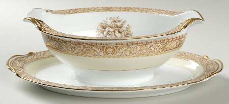 Adelpha Gravy Boat with Attached Underplate