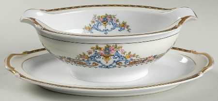 Adonis Gravy Boat with Attached Underplate