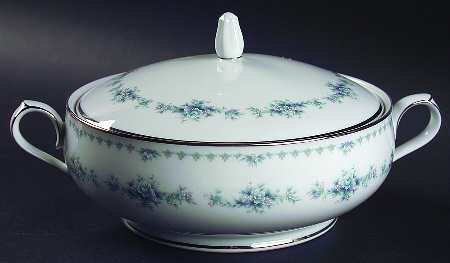 Adrienne Round Covered Vegetable