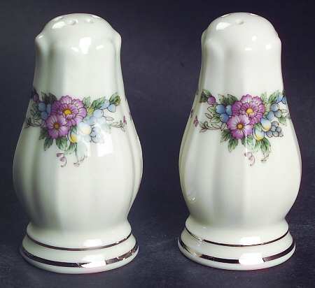 Afton Salt & Pepper Set