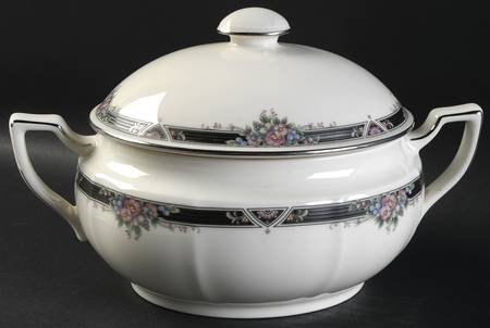 Afton Oval Covered Vegetable