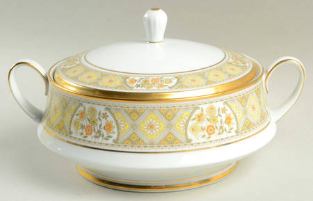 Aida Round Covered Vegetable