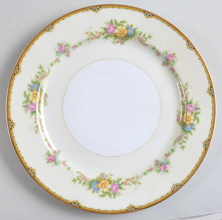 Aileen Luncheon Plate