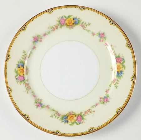 Aileen Salad Plate