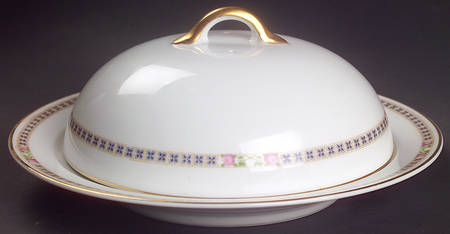 The Alais Muffin Dish & Lid