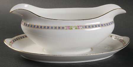 The Alais Gravy Boat with Attached Underplate