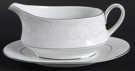 Alamosa Gravy Boat & Underplate