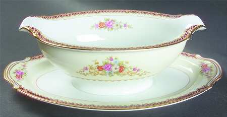 Alberta Gravy Boat with Attached Underplate