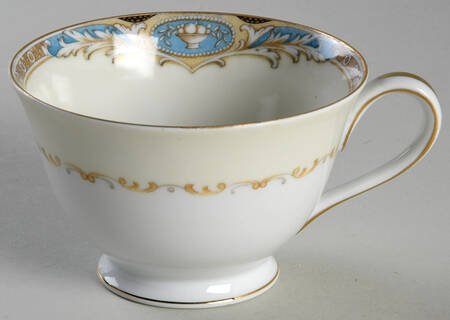 Alden Footed Cup