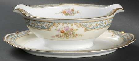 Alexis Gravy Boat with Attached Underplate