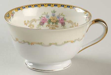 Alford Footed Cup