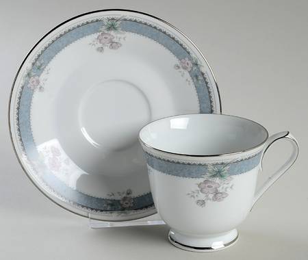 Alhambra Footed Cup & Saucer Set