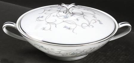 Alicia Round Covered Vegetable
