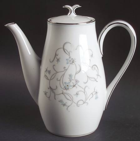 Alicia Coffee Pot & Lid