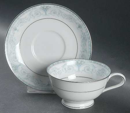 Allenby Footed Cup & Saucer Set