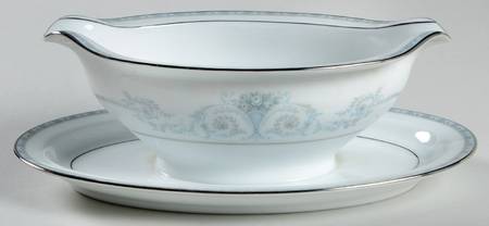 Allenby Gravy Boat with Attached Underplate