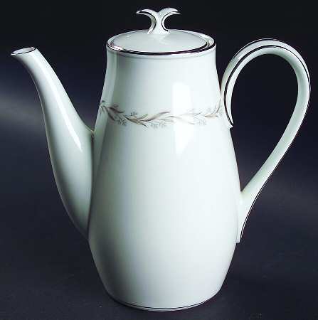 Almont Coffee Pot & Lid