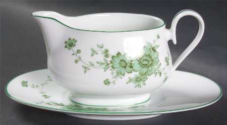 Alpengreen Gravy Boat & Underplate