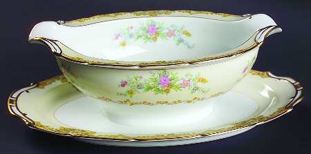 Alrea Gravy Boat with Attached Underplate