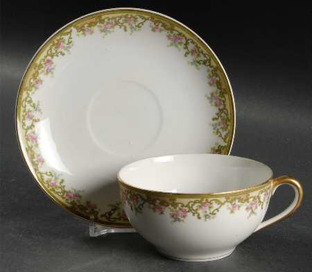 Alsace Flat Cup & Saucer Set