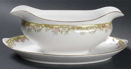 Alsace Gravy Boat with Attached Underplate