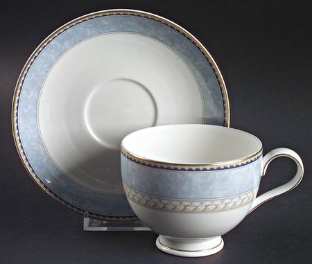 Alsatia Footed Cup & Saucer Set by Noritake