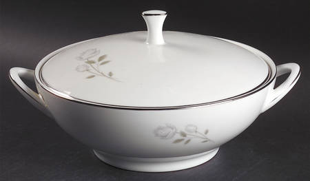 Altadena Round Covered Vegetable