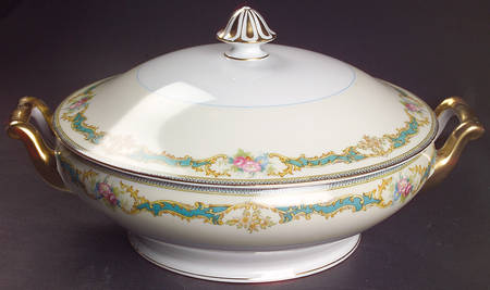 Althea Round Covered Vegetable