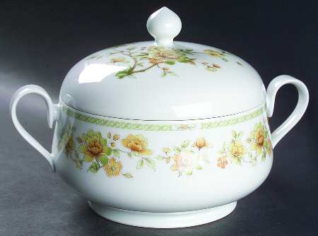 Amapola Round Covered Vegetable
