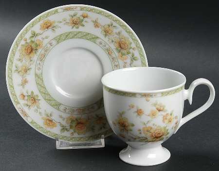 Amapola Footed Cup & Saucer Set
