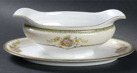 Amarillo Gravy Boat with Attached Underplate