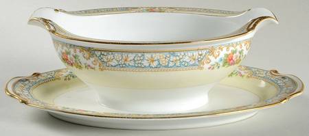 Amboise Gravy Boat with Attached Underplate