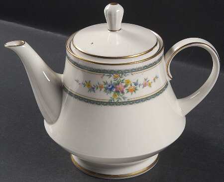 Amenity Teapot & Lid by Noritake