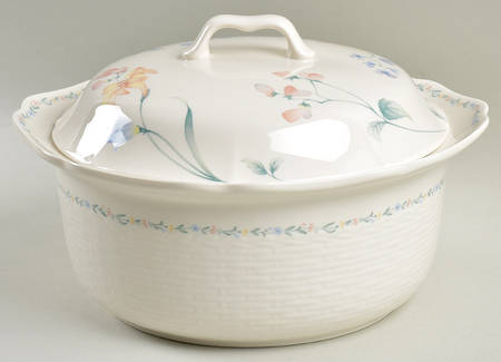 American Flowers 2qt Round Covered Casserole (Uses the Rv9s As Base