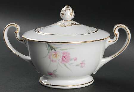 Amherst Gold Trim Sugar Bowl & Lid