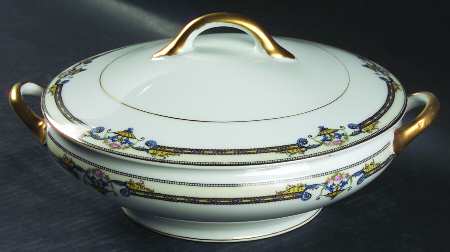 Amiston Round Covered Vegetable